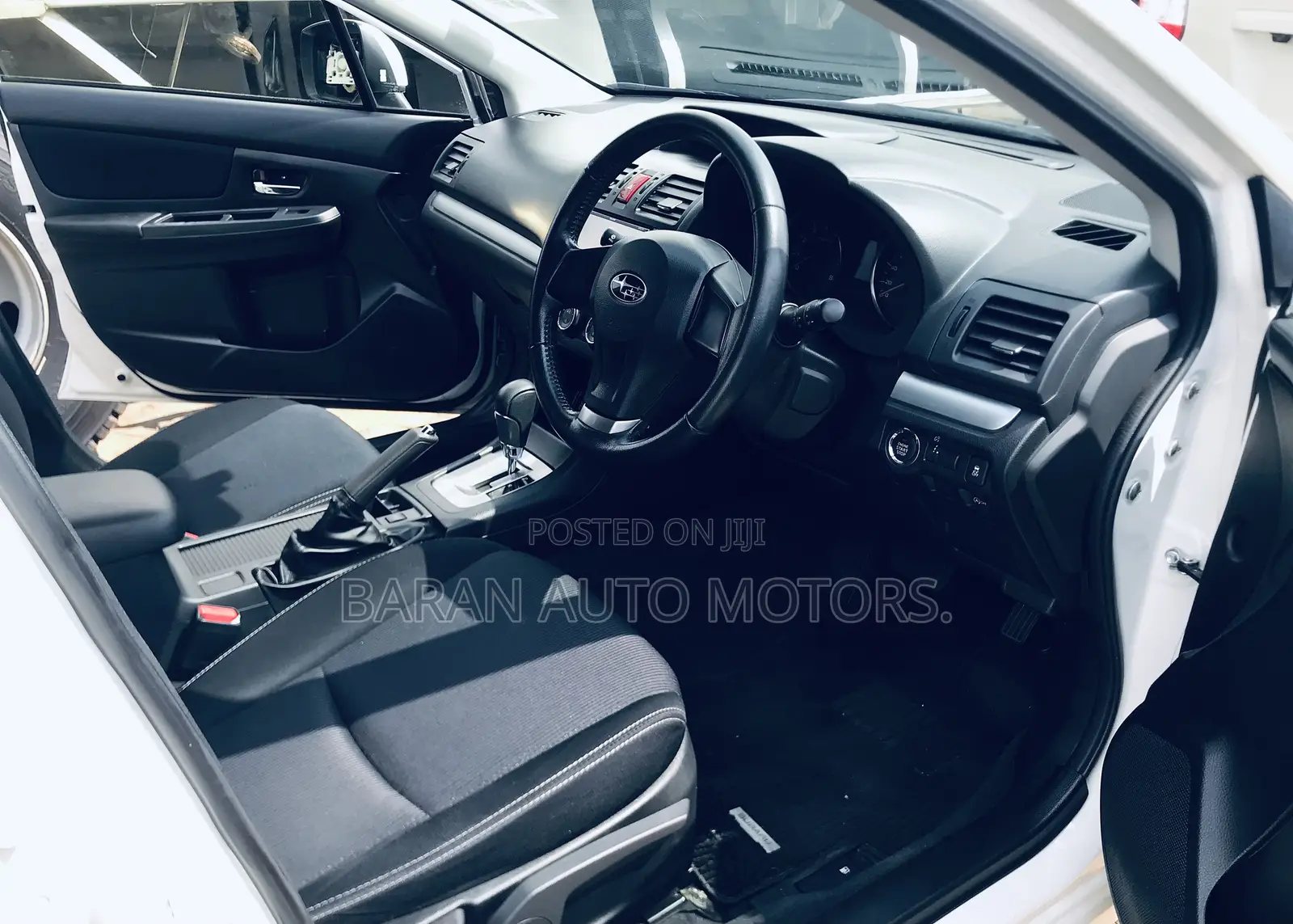 Subaru Impreza 2.0i Limited PZEV 4dr Hatchback AWD (2.0L 4cyl CVT) 2014 White