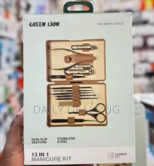 Green Lion 13-in-1 Manicure Kit