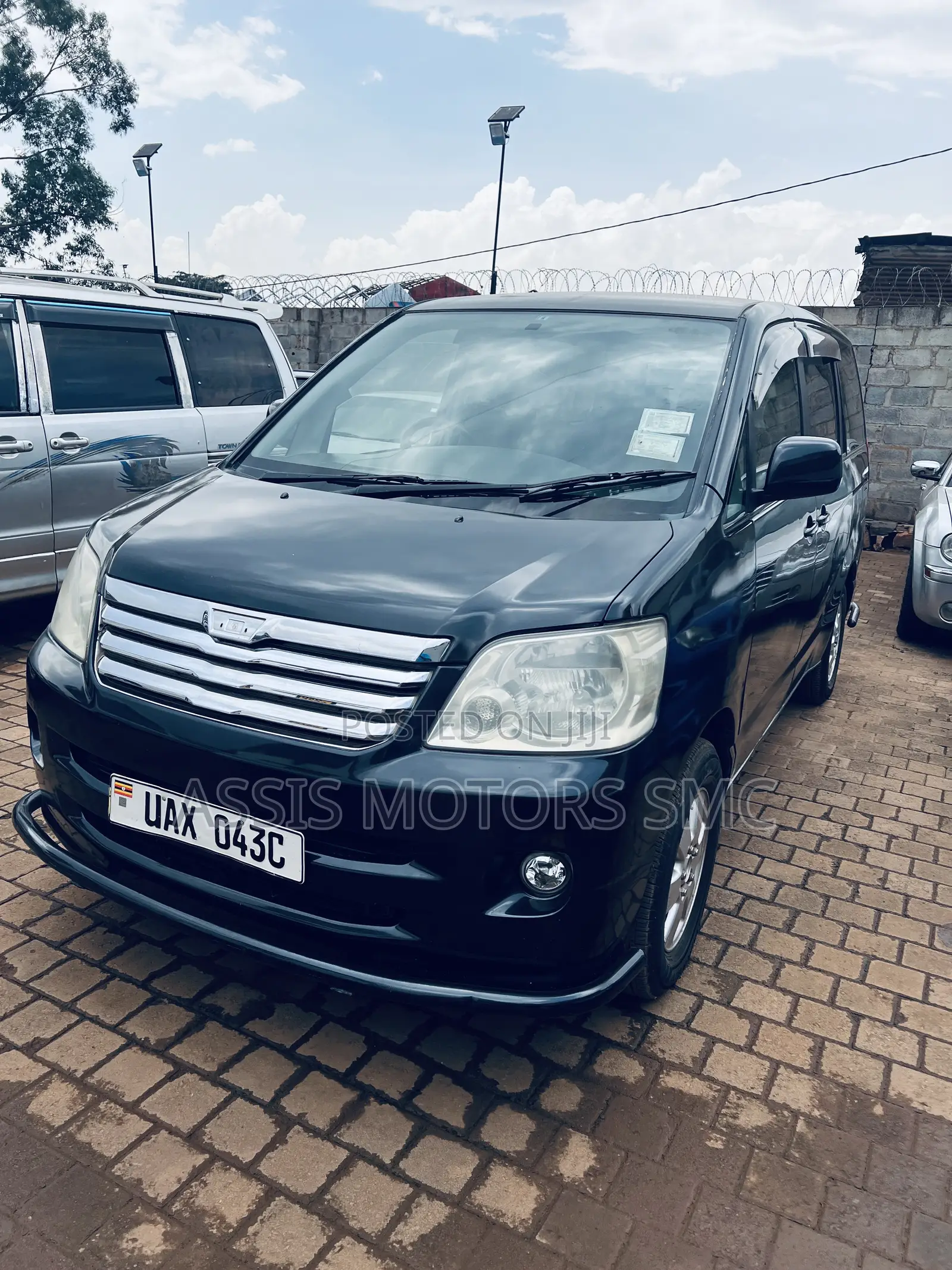 Toyota Noah 2008 Black