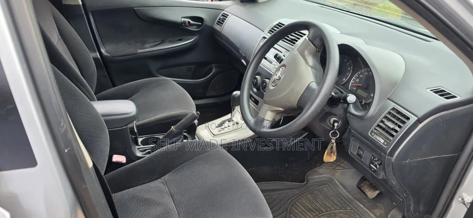 Toyota Corolla Fielder 2010 Silver