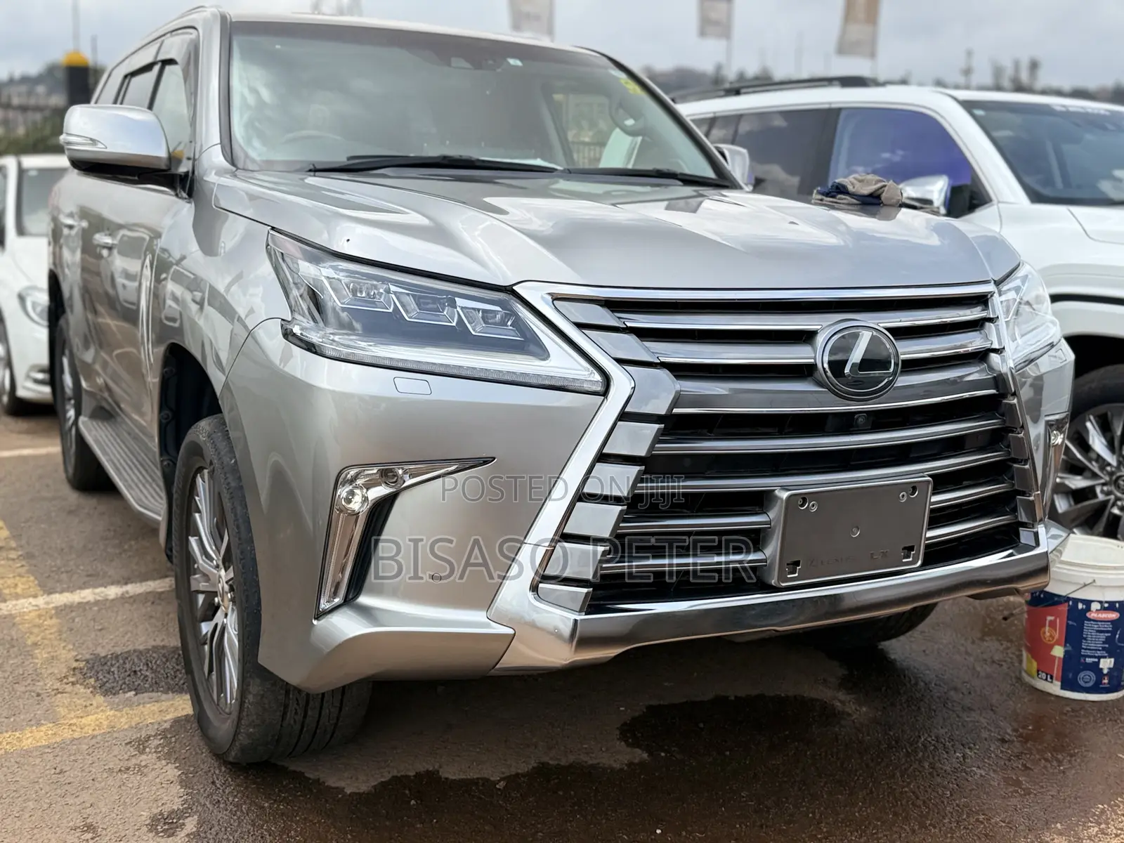 Lexus LX 570 AWD 2018 Gray