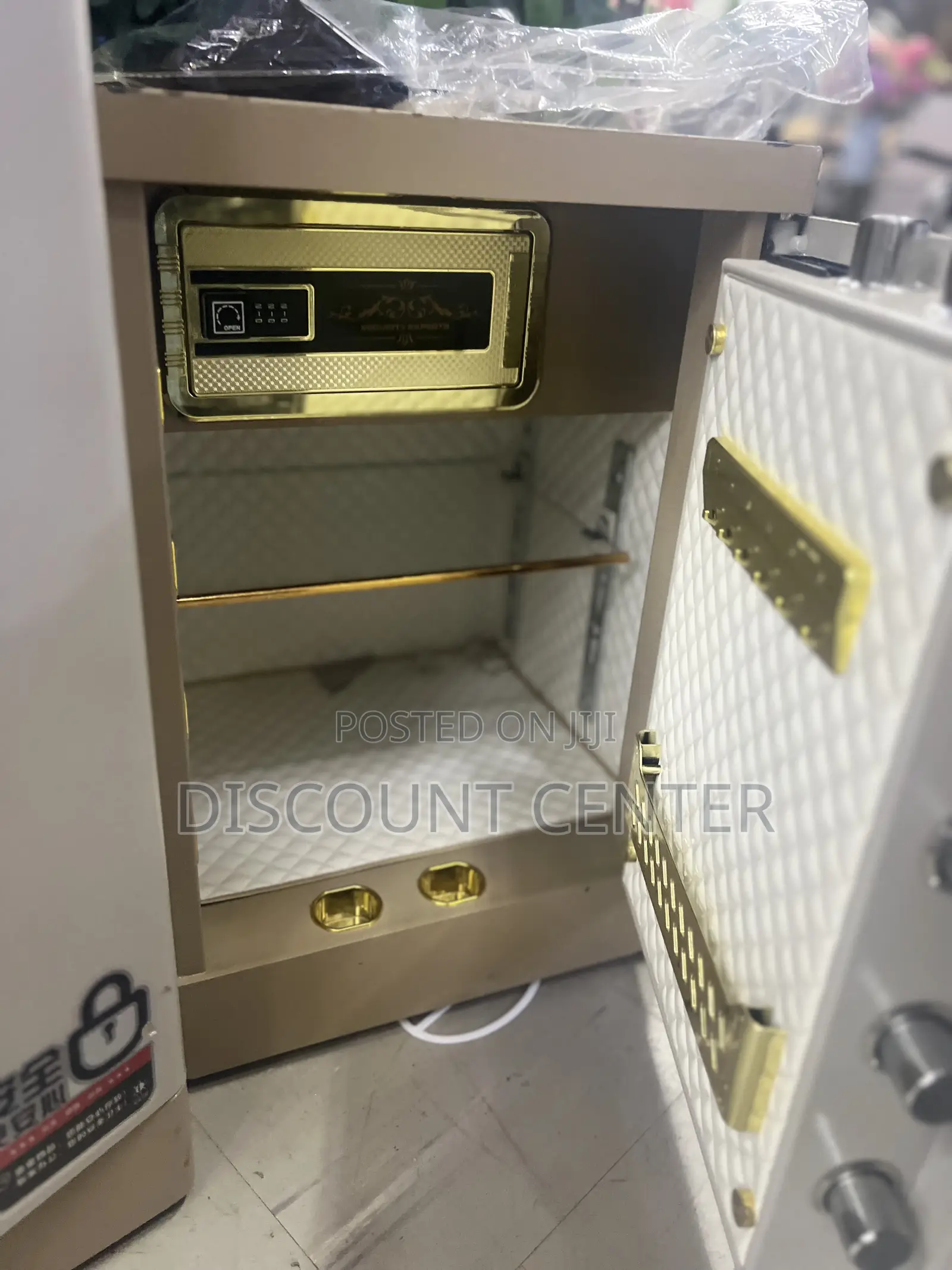 Safety Cash Box Digital and Keys