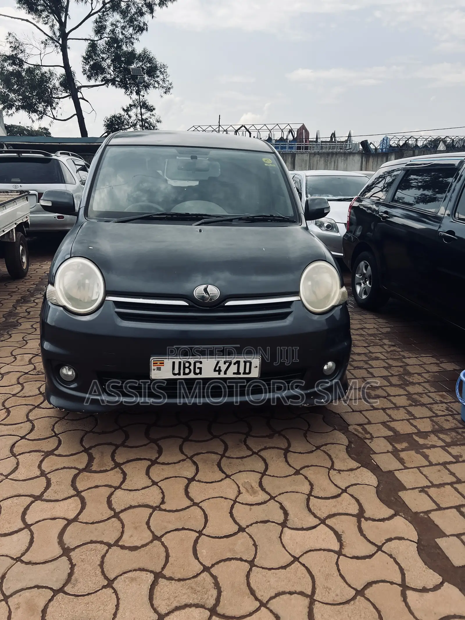 Toyota Sienta 2008 Gray