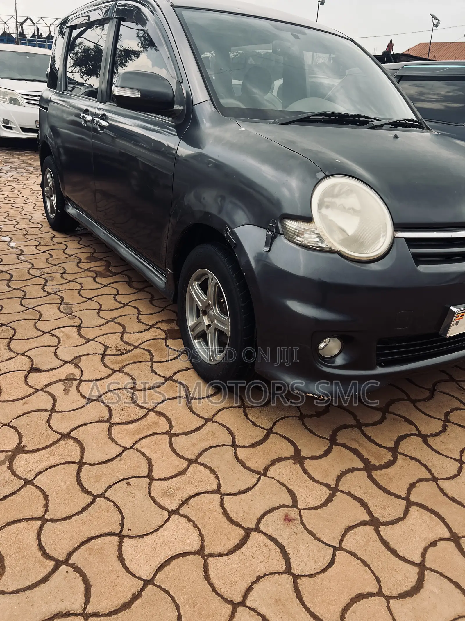 Toyota Sienta 2008 Gray