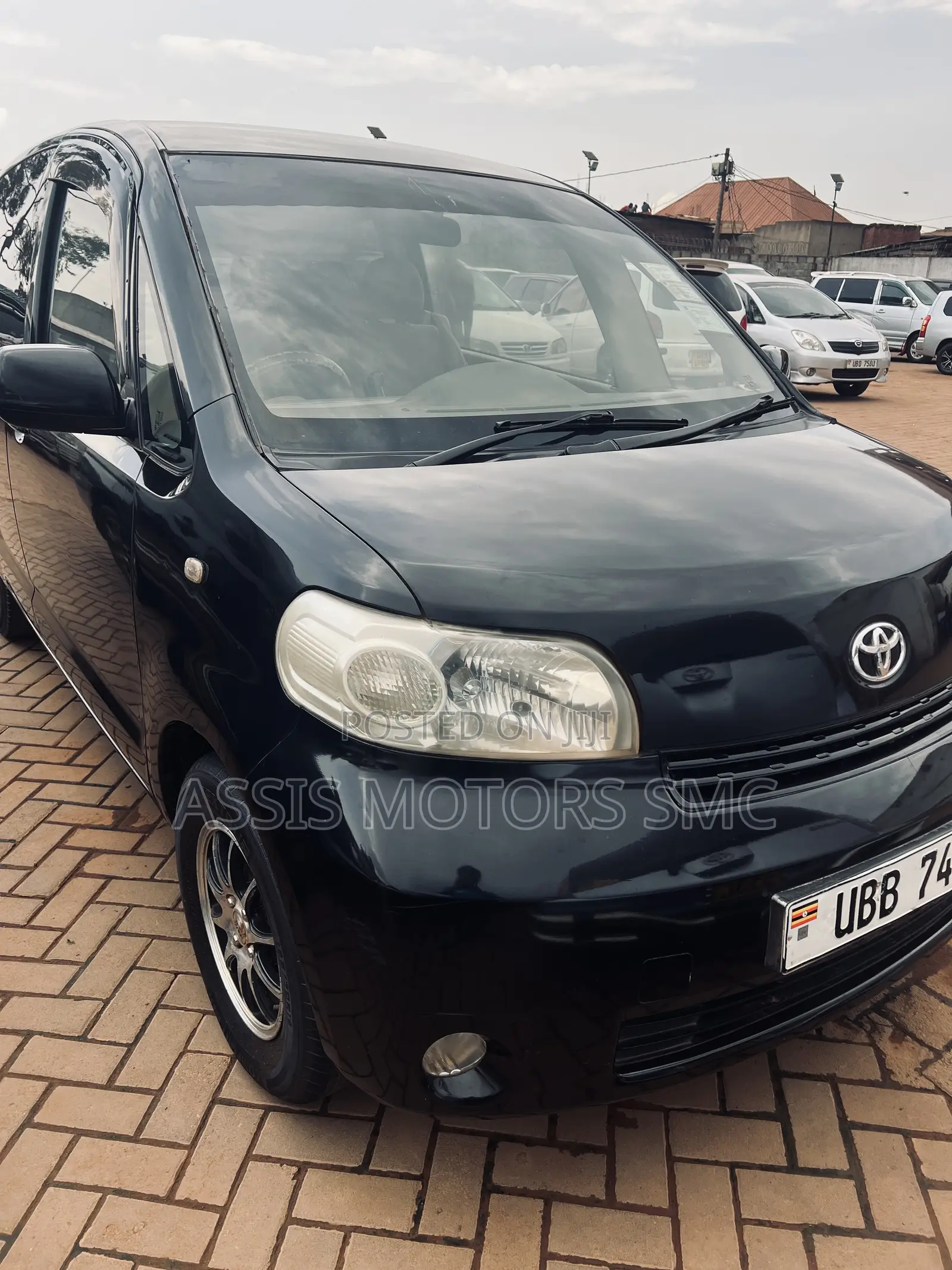 Toyota Porte 2010 Black
