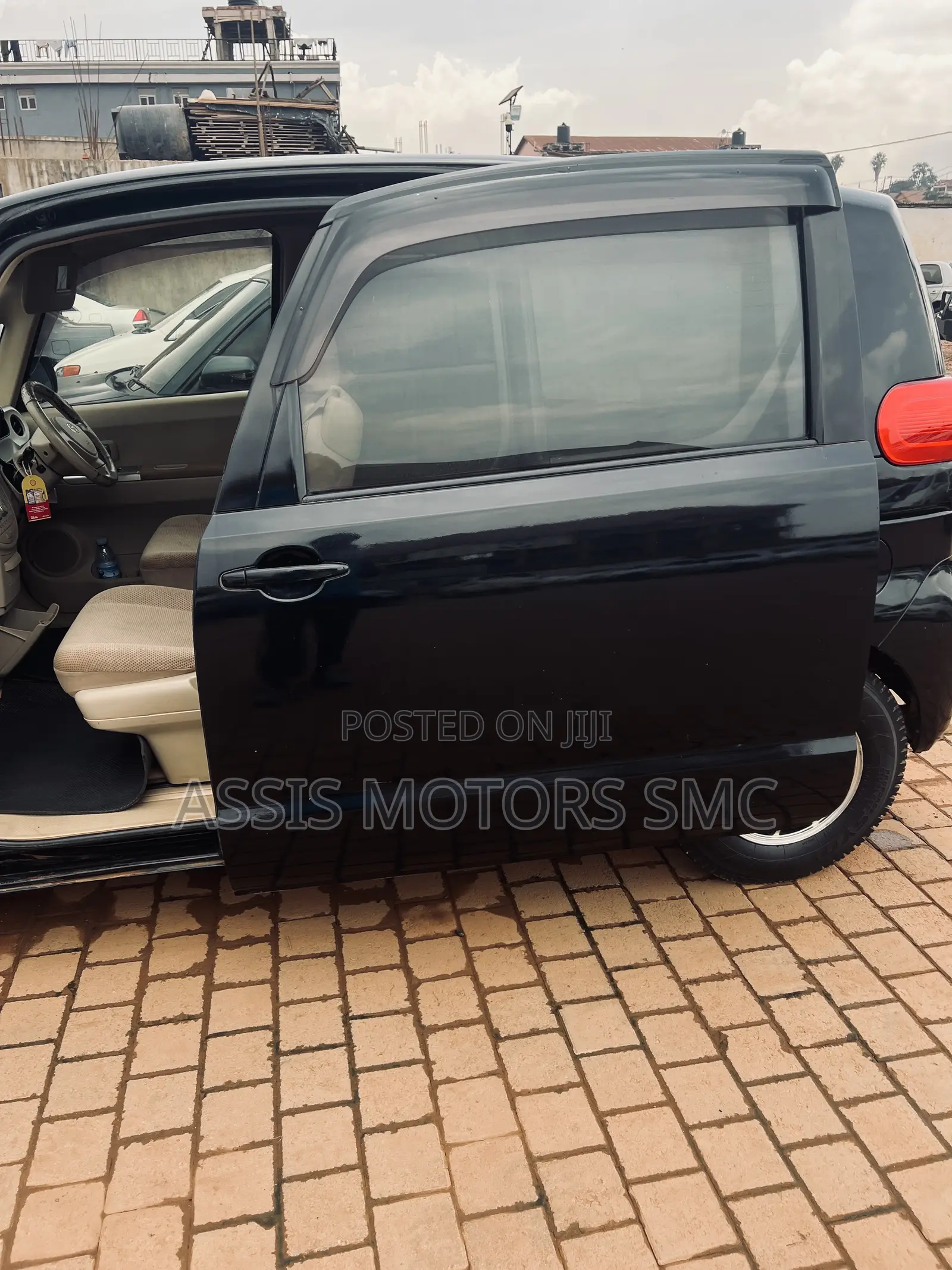 Toyota Porte 2010 Black