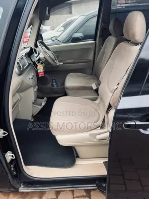 Toyota Porte 2010 Black