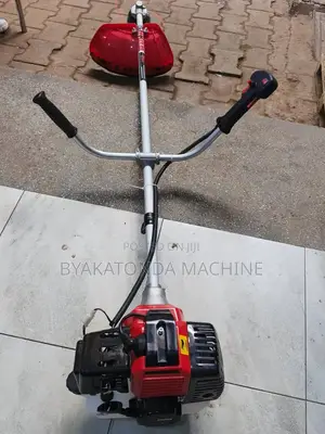 Two Stroke Brush Cutter Machine