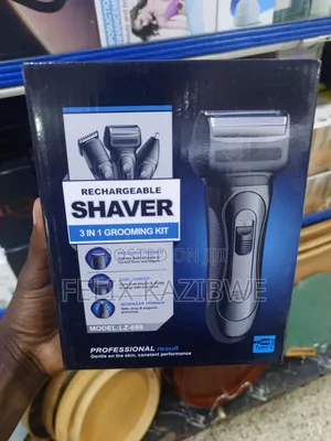 3 in 1 Rechargeable Shaver.