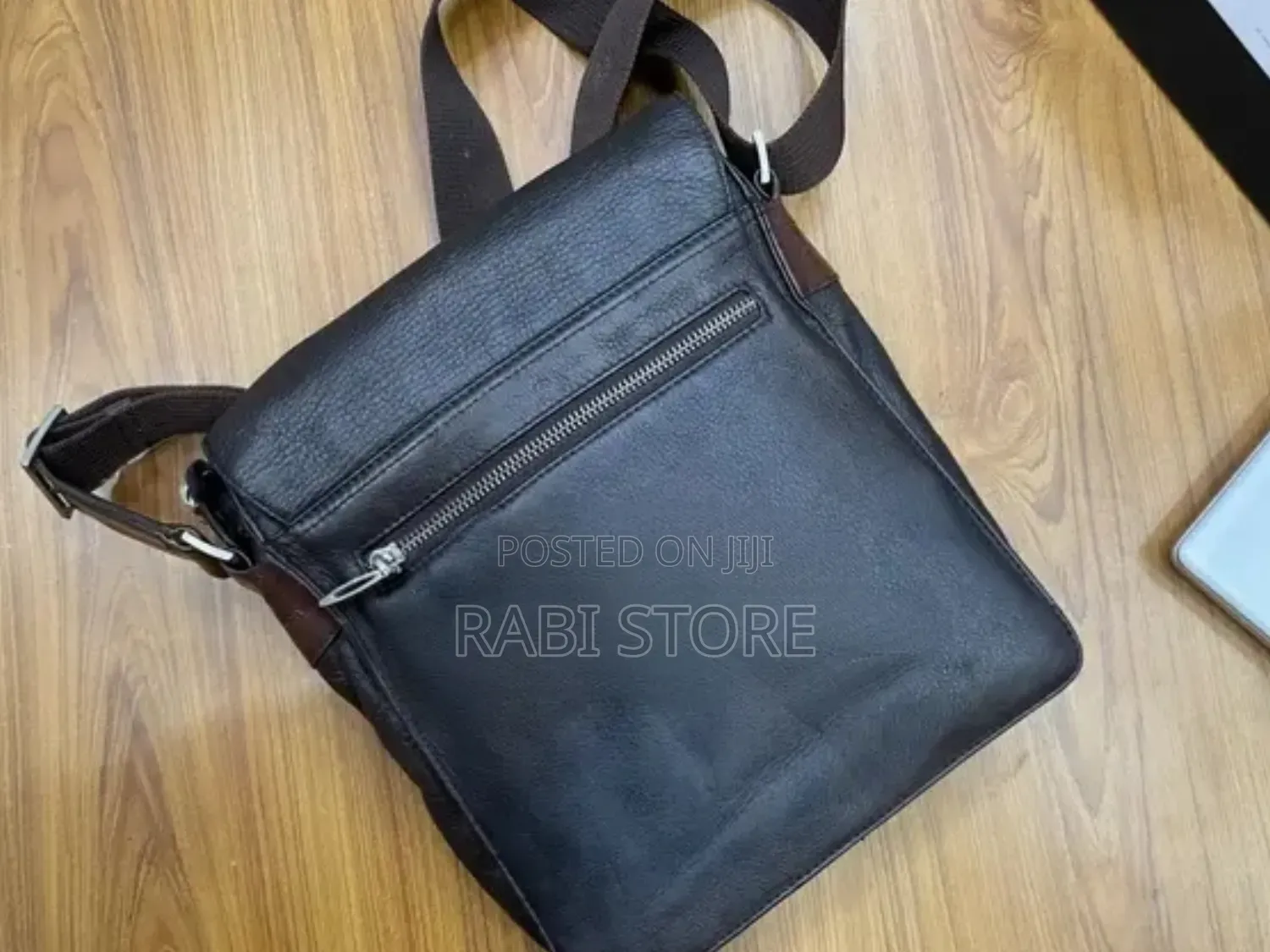 Classical Leather Crossbag