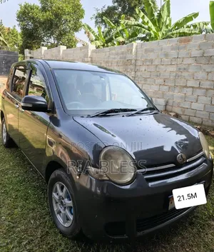 Toyota Sienta 2010 Gray