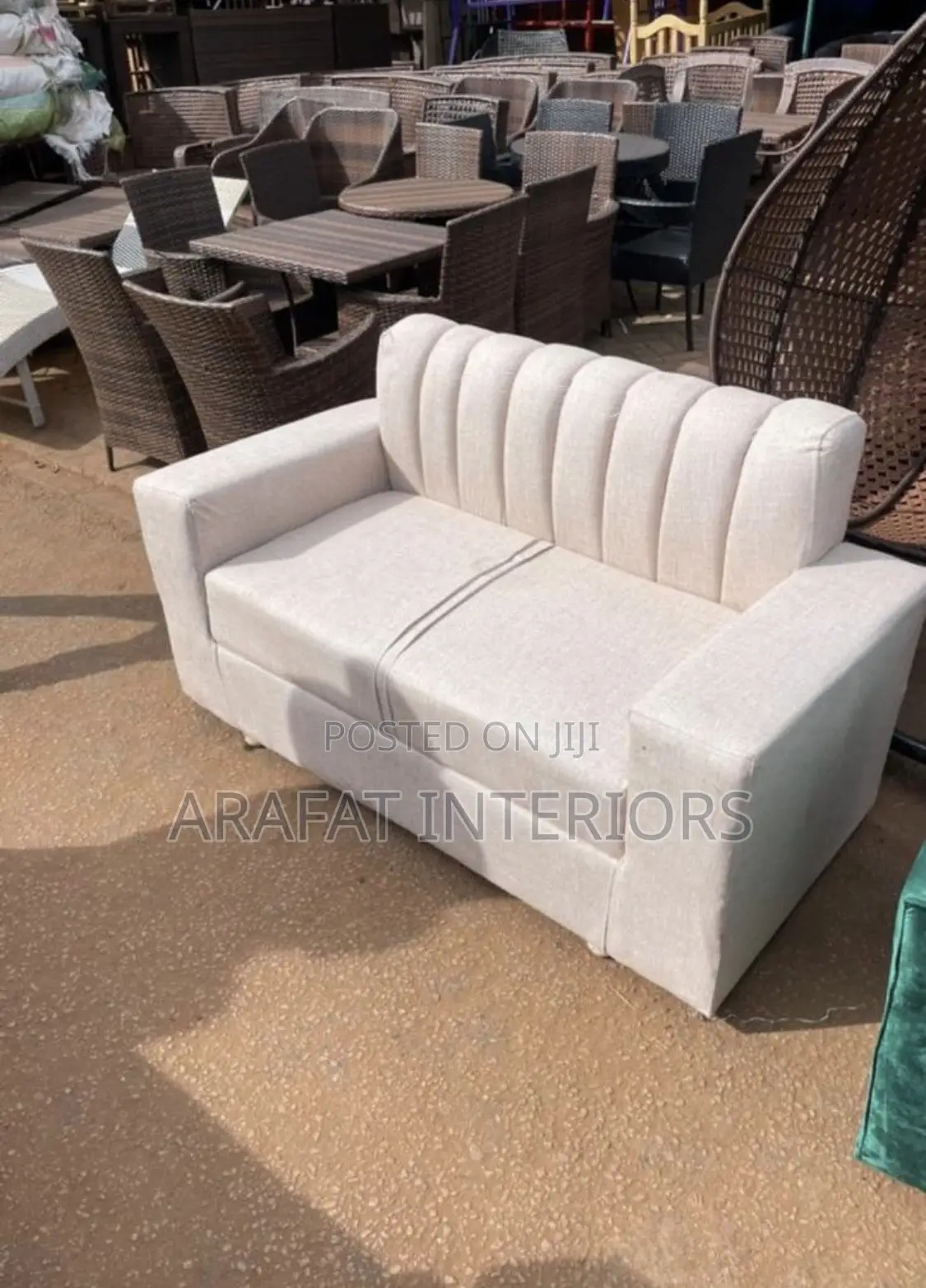 Modern Cream/Off-White Tufted Loveseat in Excellent Condition.
