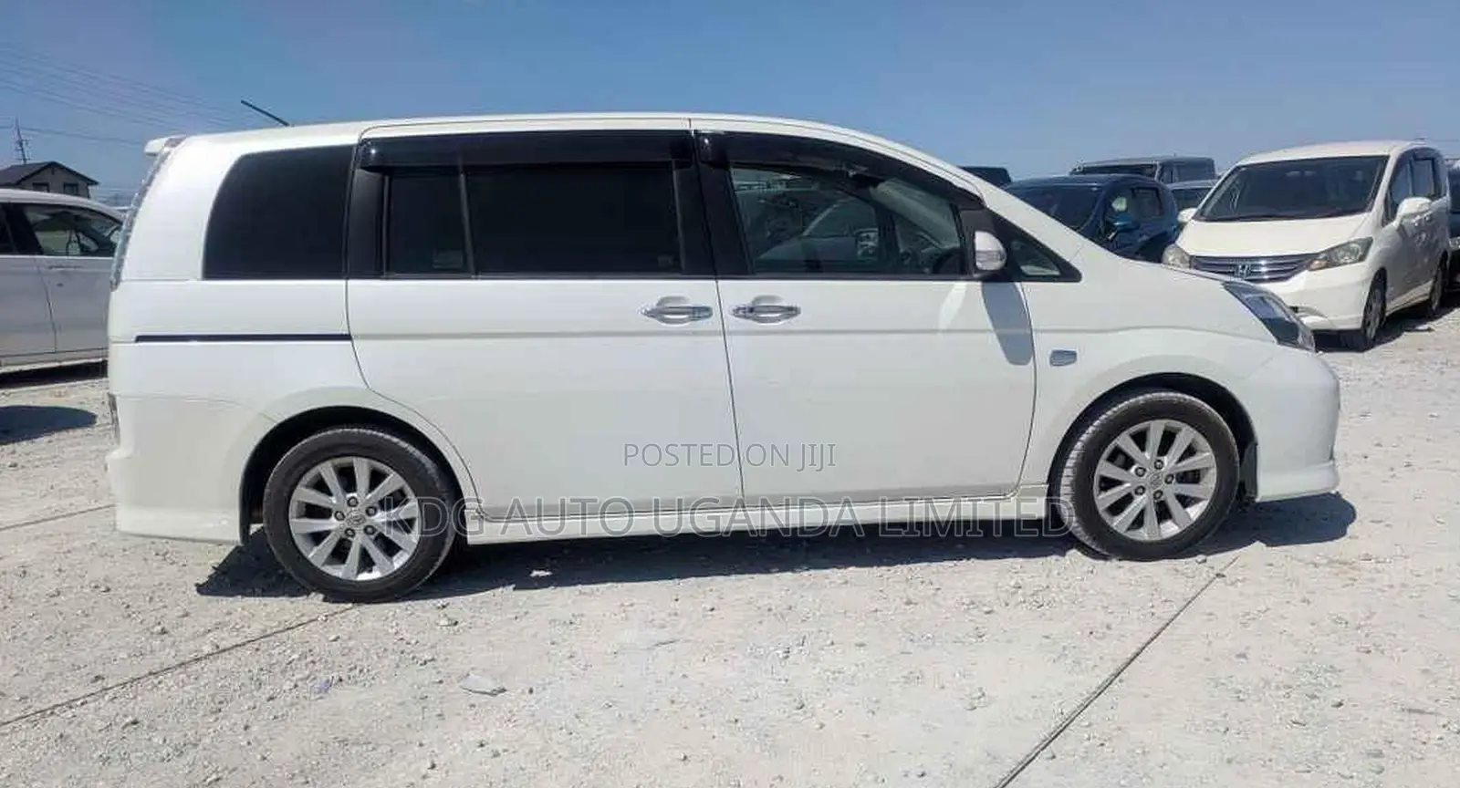 Toyota ISIS 2.0 Platana V-selection 2WD 2011 Pearl