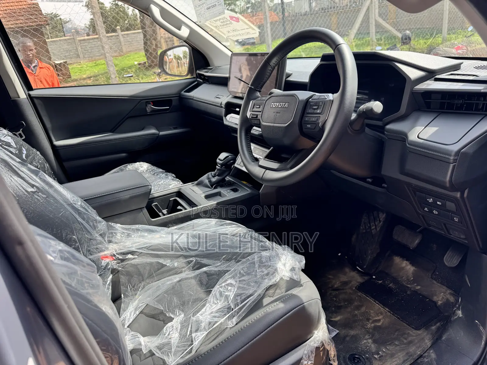 New Toyota Hilux 2025 Gray