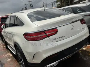 Mercedes-Benz GLE-Class GLE 350d 4MATIC 2018 White