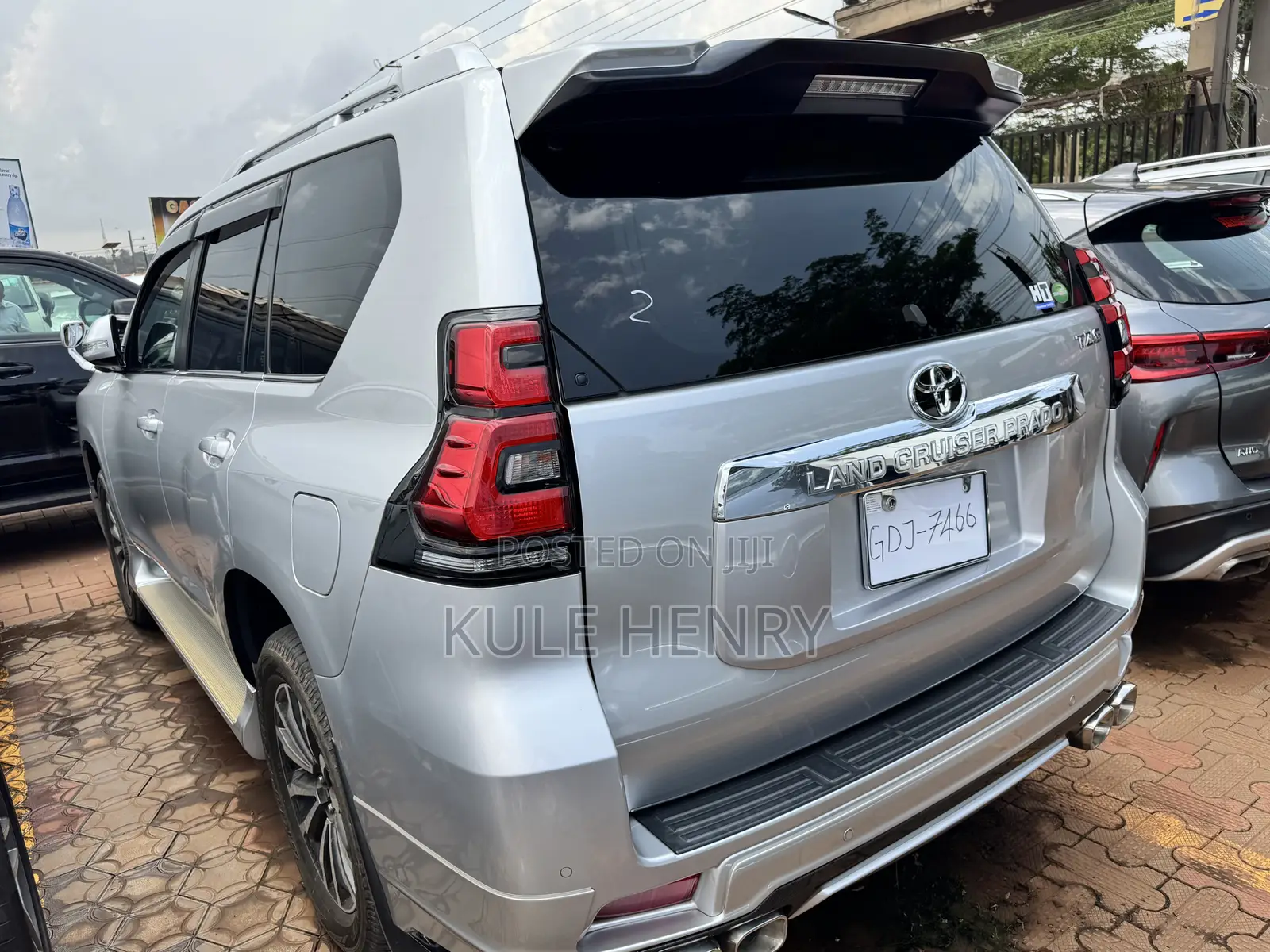 Toyota Land Cruiser Prado 2.8 2019 Silver