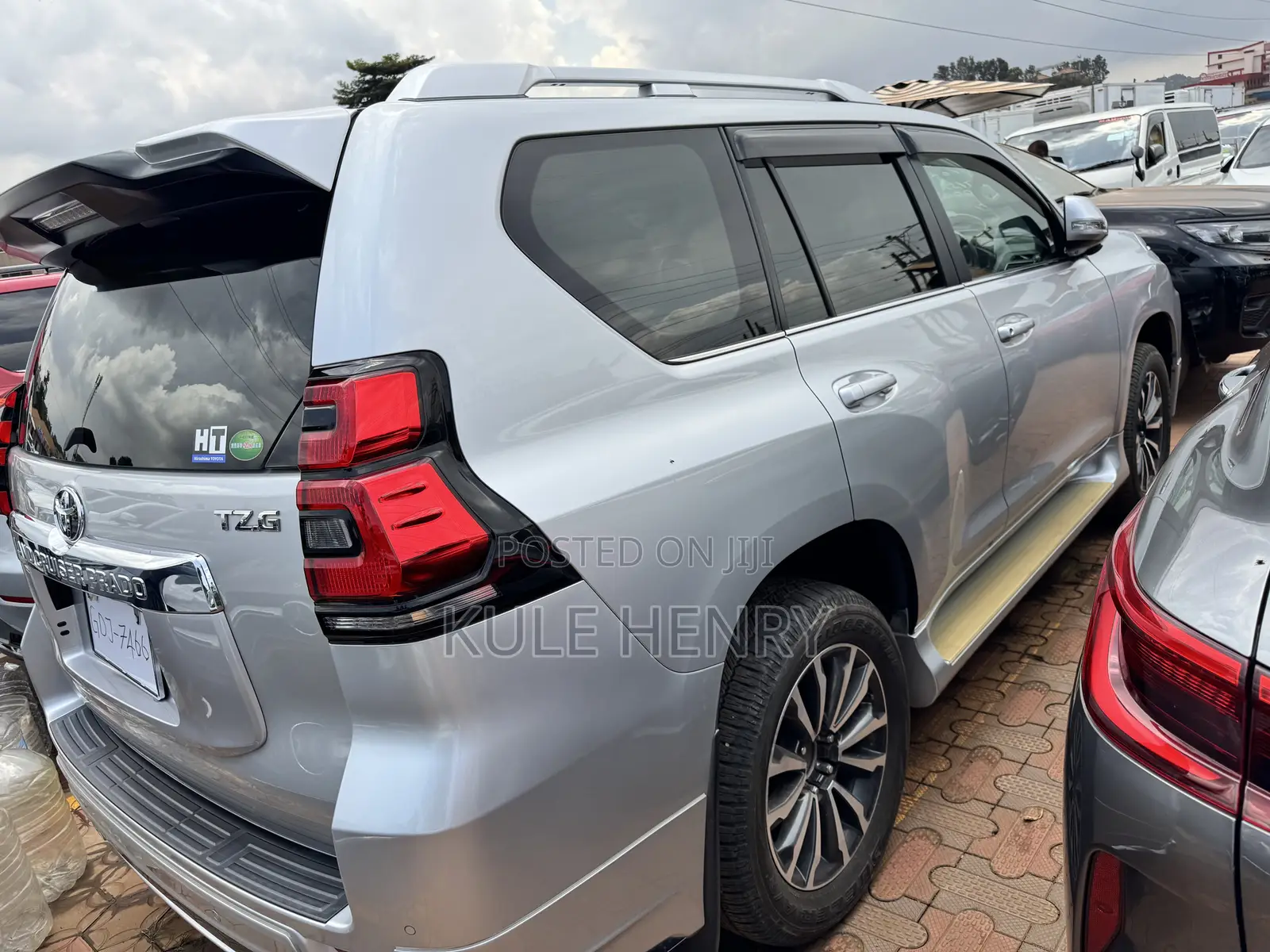 Toyota Land Cruiser Prado 2.8 2019 Silver