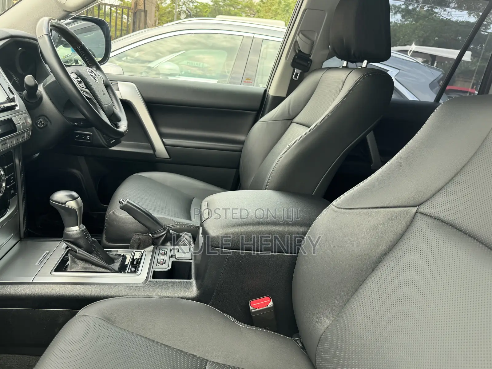 Toyota Land Cruiser Prado 2.8 2019 Silver