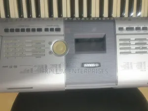 Piano Yamaha Psr295