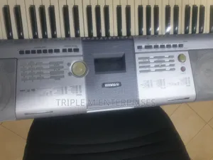 Piano Yamaha Psr295