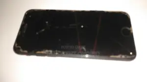 Apple iPhone SE 128 GB Black