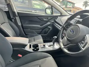 Subaru Impreza 2.0i Limited AWD 2017 Silver