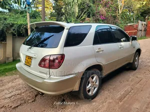 Toyota Harrier 2000 Silver