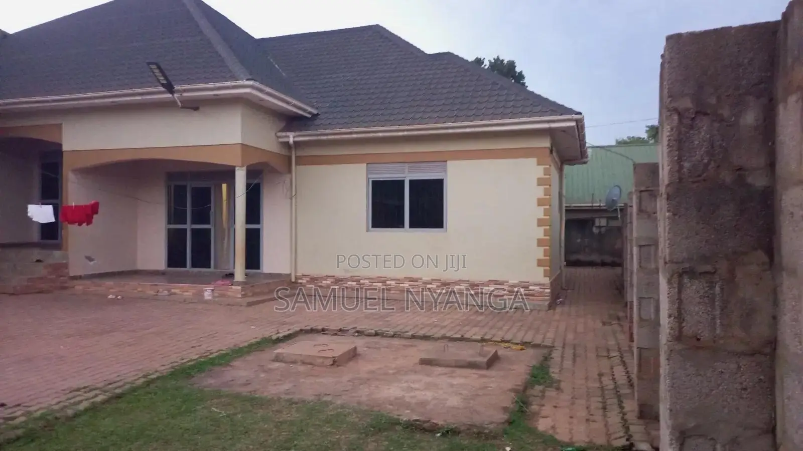 2bdrm House in Jomayi, Ssabagabo-Makindye for sale