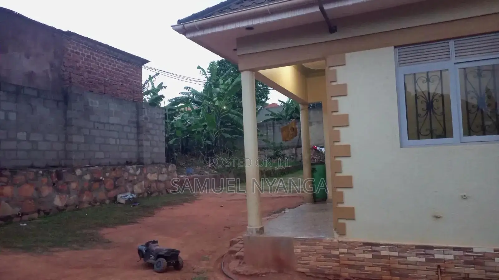 2bdrm House in Jomayi, Ssabagabo-Makindye for sale
