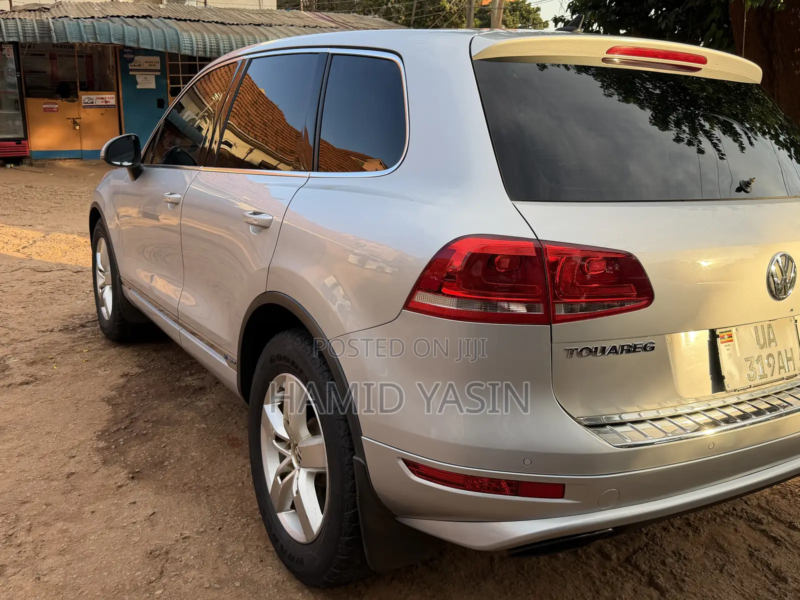 Volkswagen Touareg 2012 Silver