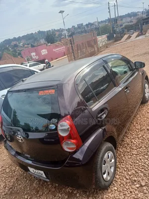 Toyota Passo 2015 Maroon