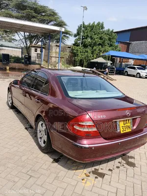Mercedes-Benz E320 2002 Red