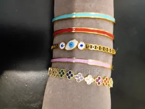 Women's Bracelets