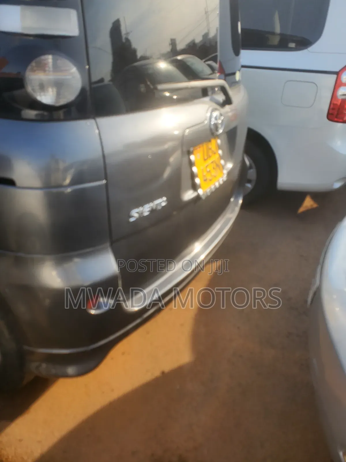 Toyota Sienta 2008 Black