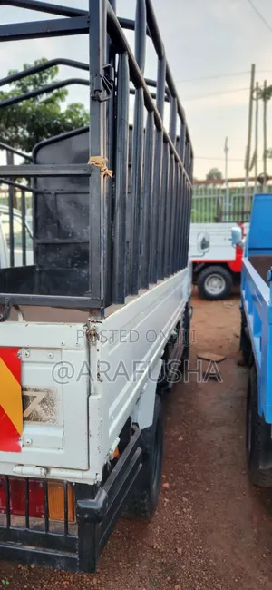 Isuzu Elf 150