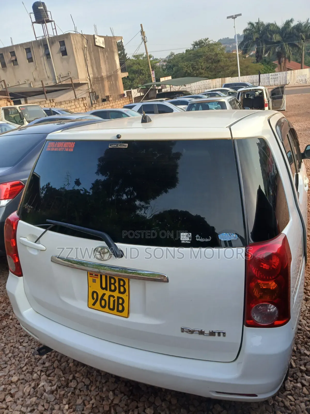 Toyota Raum 2008 White