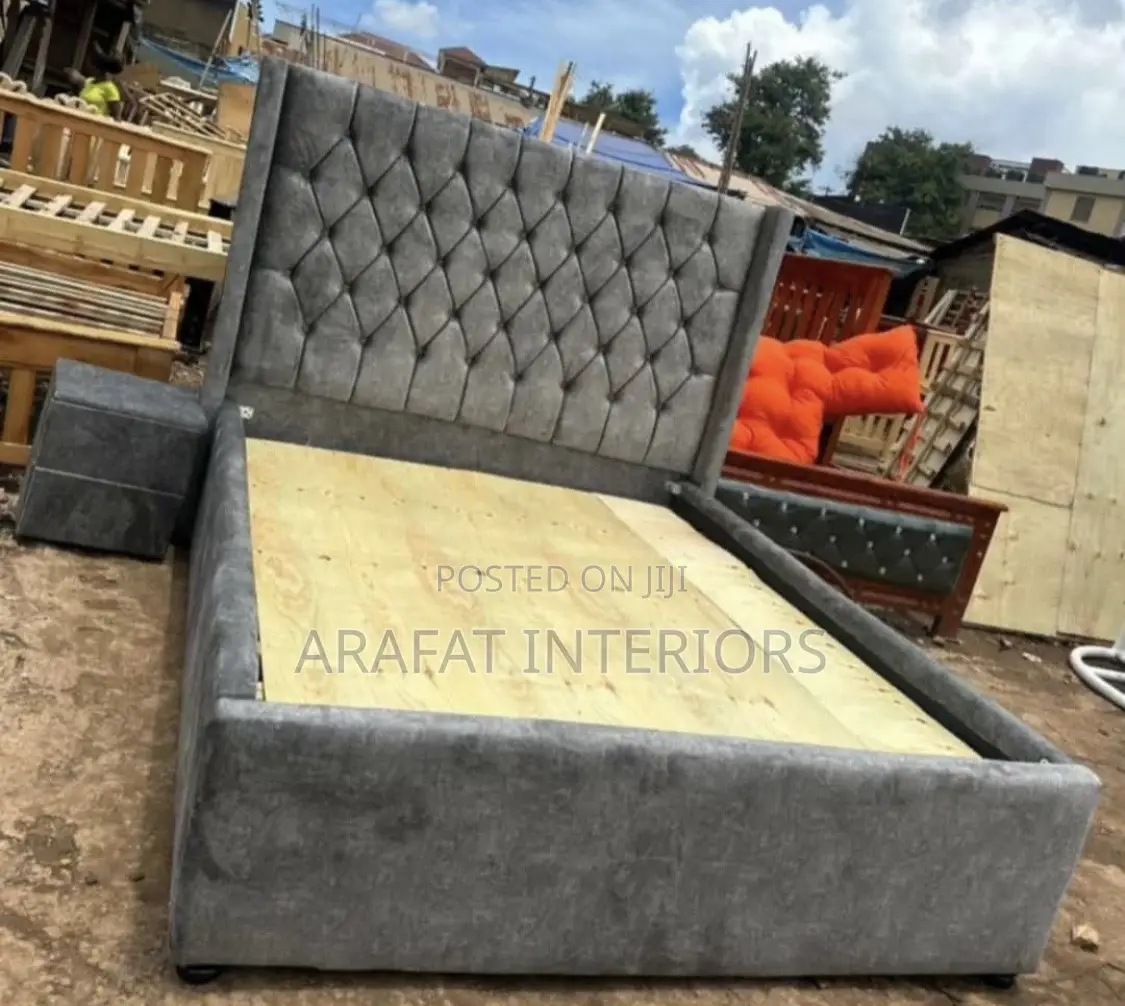 Luxury Grey Tufted Upholstered Bed 