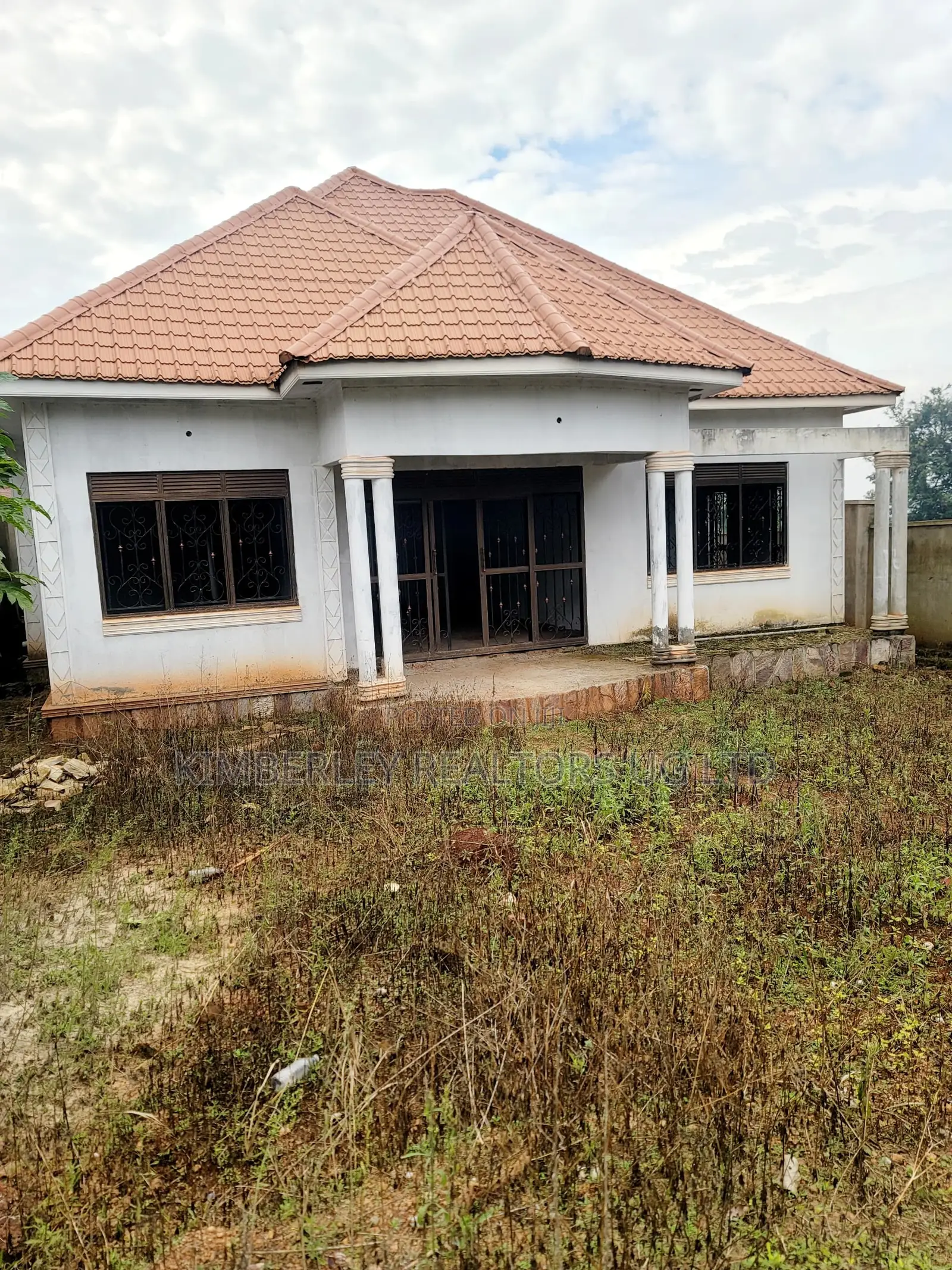 4bdrm Bungalow in Division A for sale