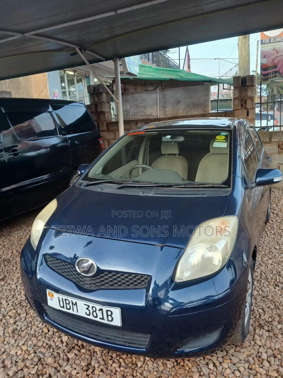 Toyota Vitz 2012 Blue