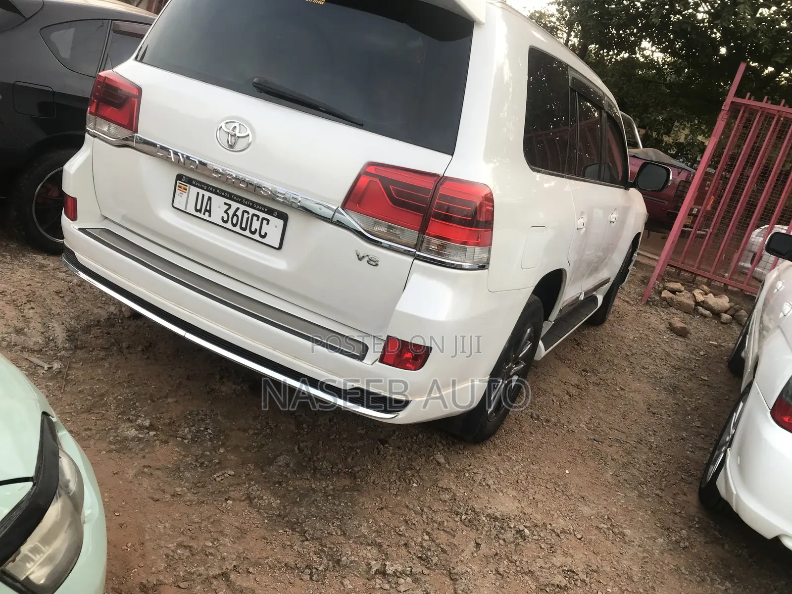 Toyota Land Cruiser Prado 2018 White