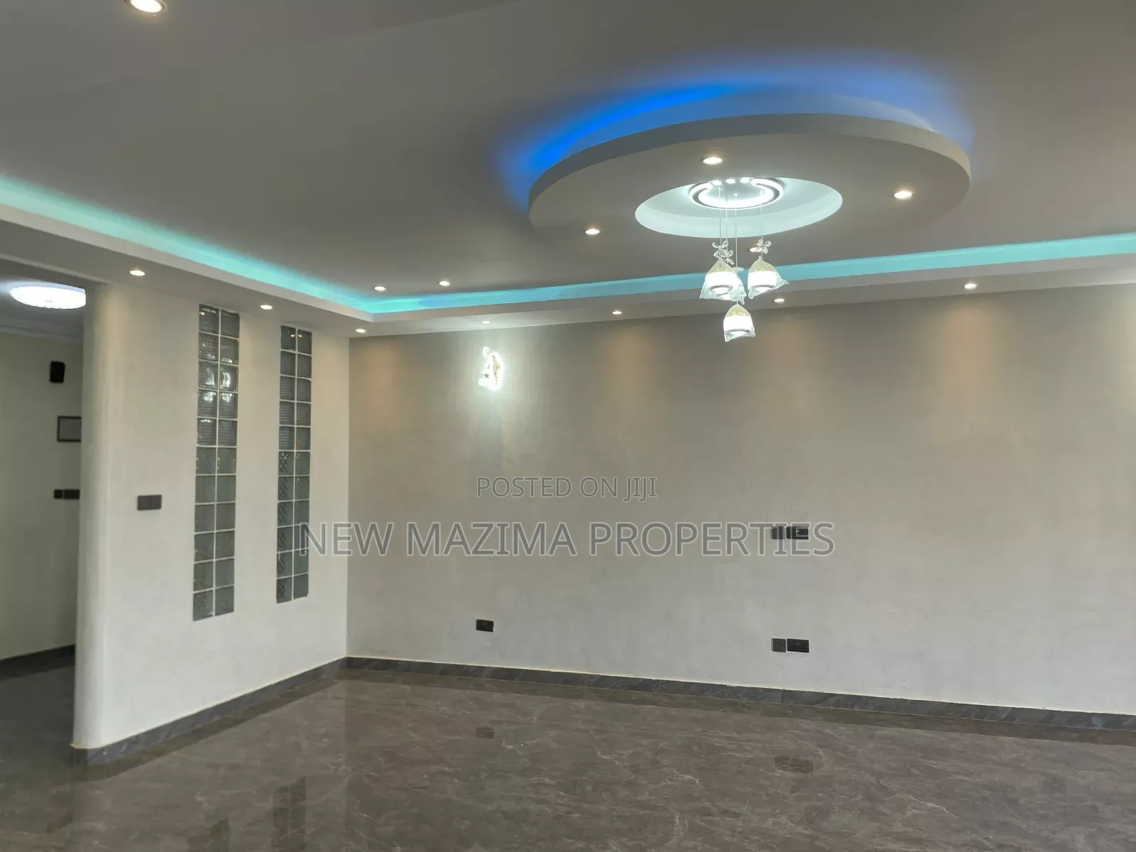 7bdrm Maisonette in Kigo, Central Division for sale