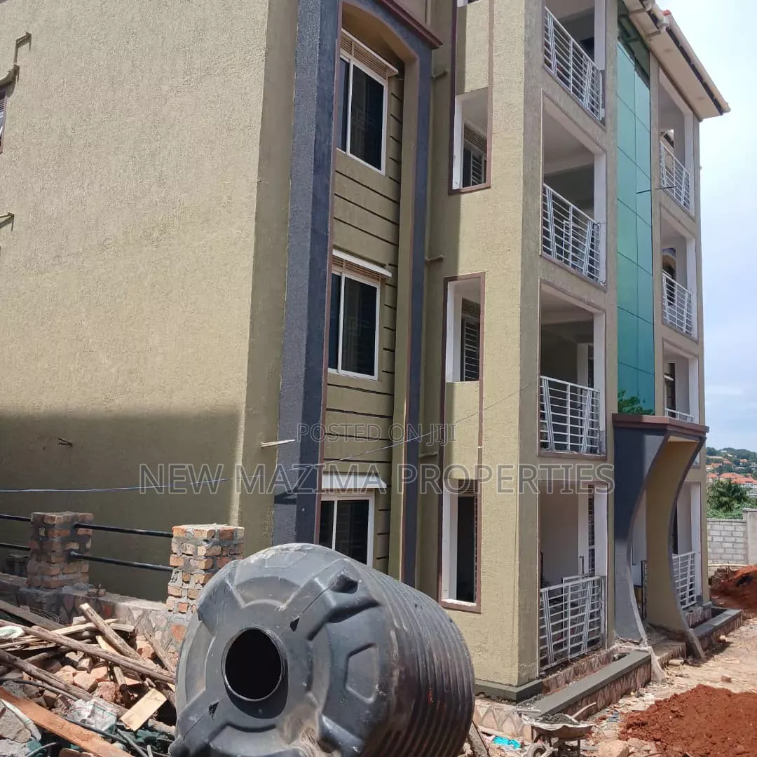 8bdrm Block of Flats in Muyenga Heights, Central Division for sale