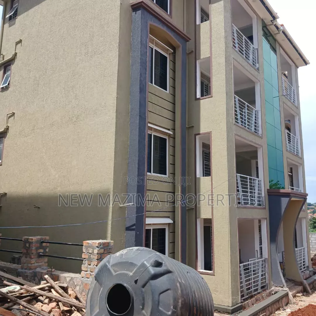 8bdrm Block of Flats in Muyenga Heights, Central Division for sale
