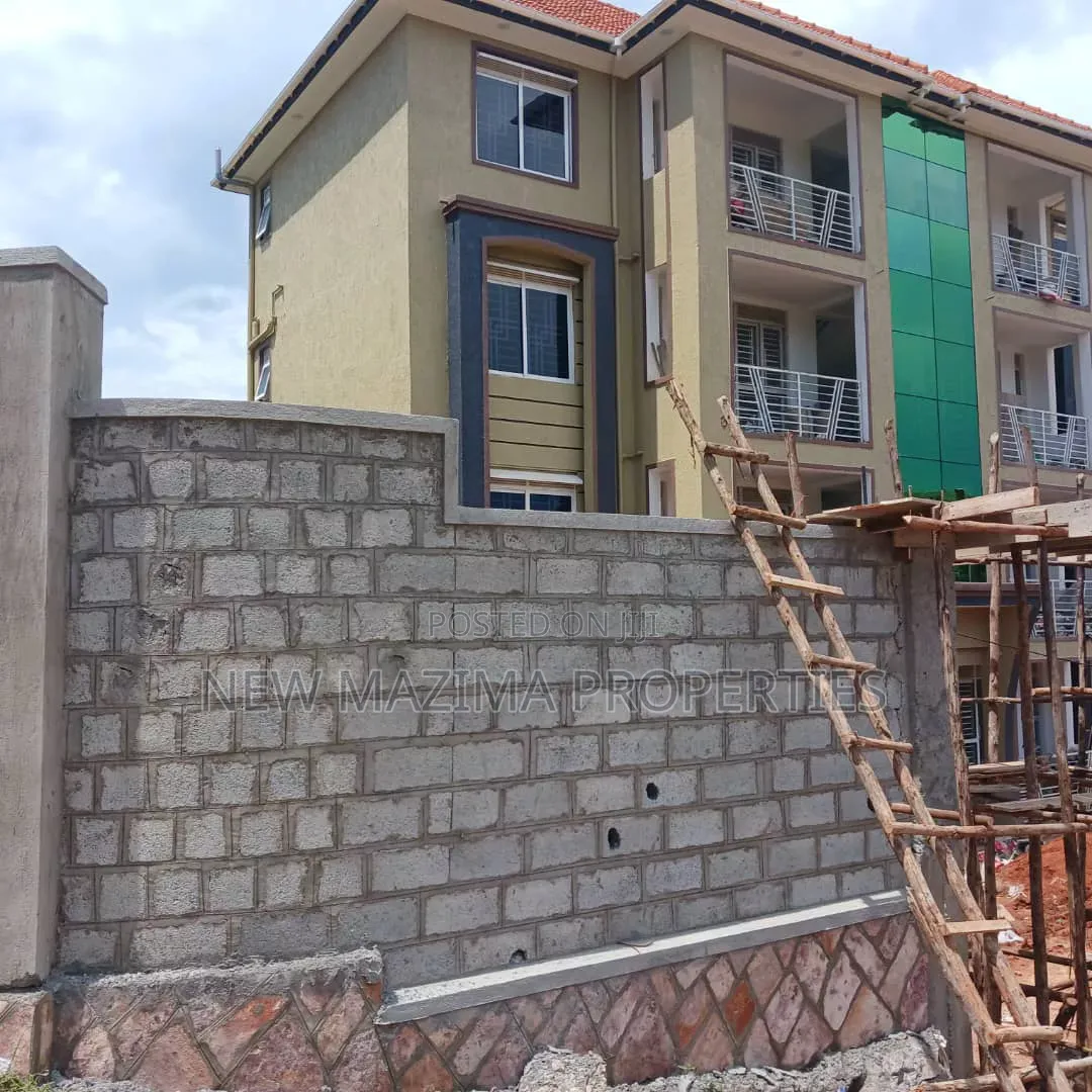 8bdrm Block of Flats in Muyenga Heights, Central Division for sale