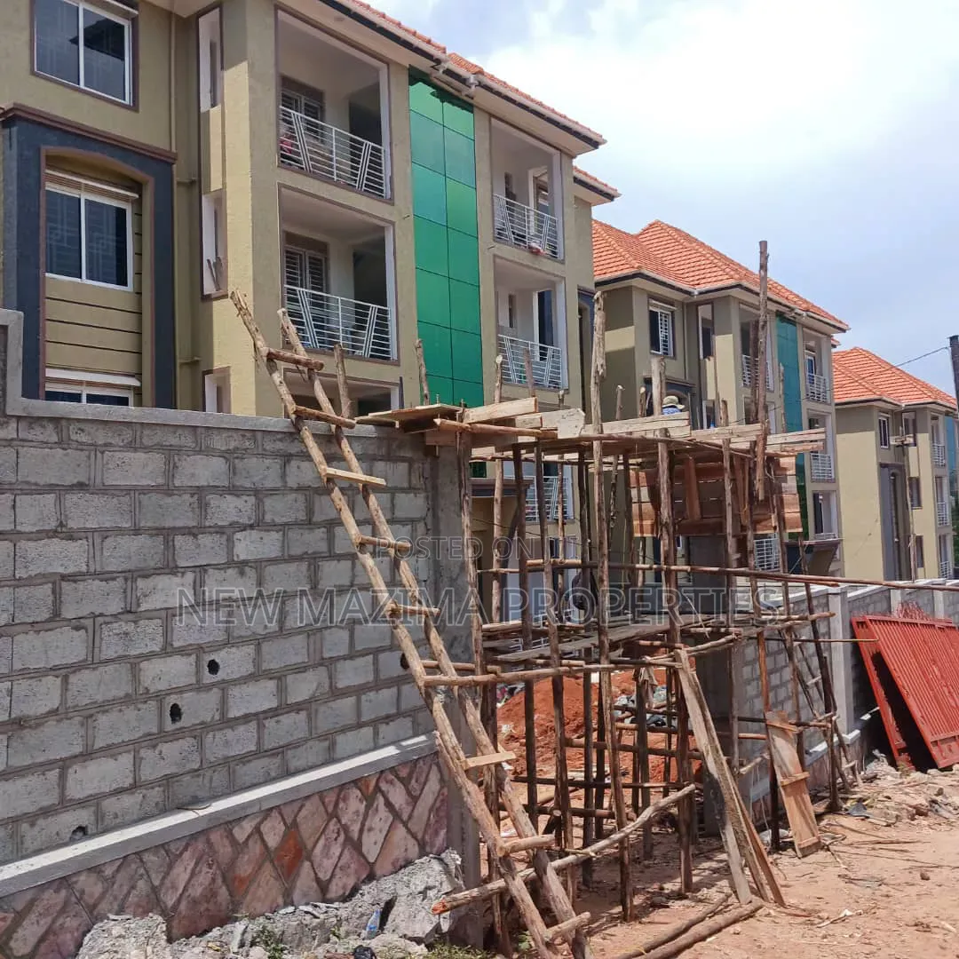 8bdrm Block of Flats in Muyenga Heights, Central Division for sale