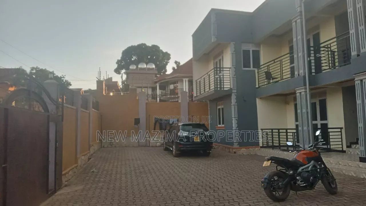 6bdrm Block of Flats in Mutundwe Heights, Central Division for sale