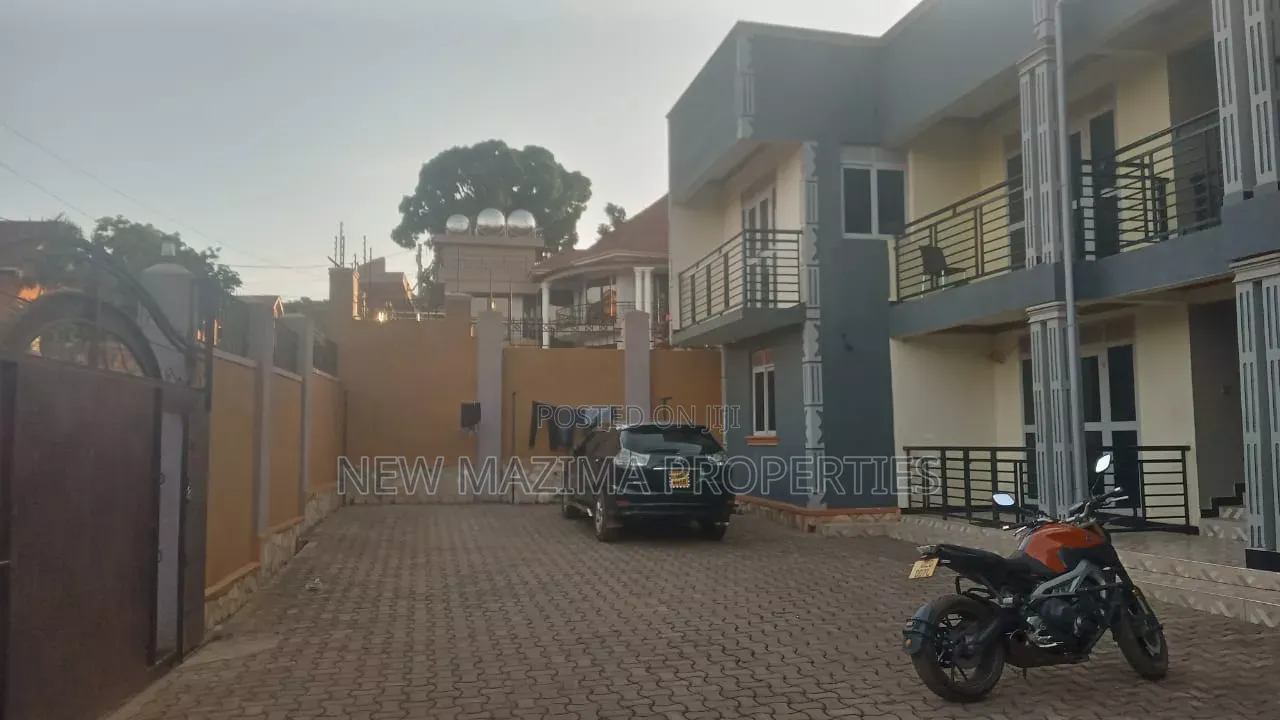 6bdrm Block of Flats in Mutundwe Heights, Central Division for sale