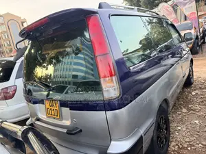 Toyota Noah 2001 Blue