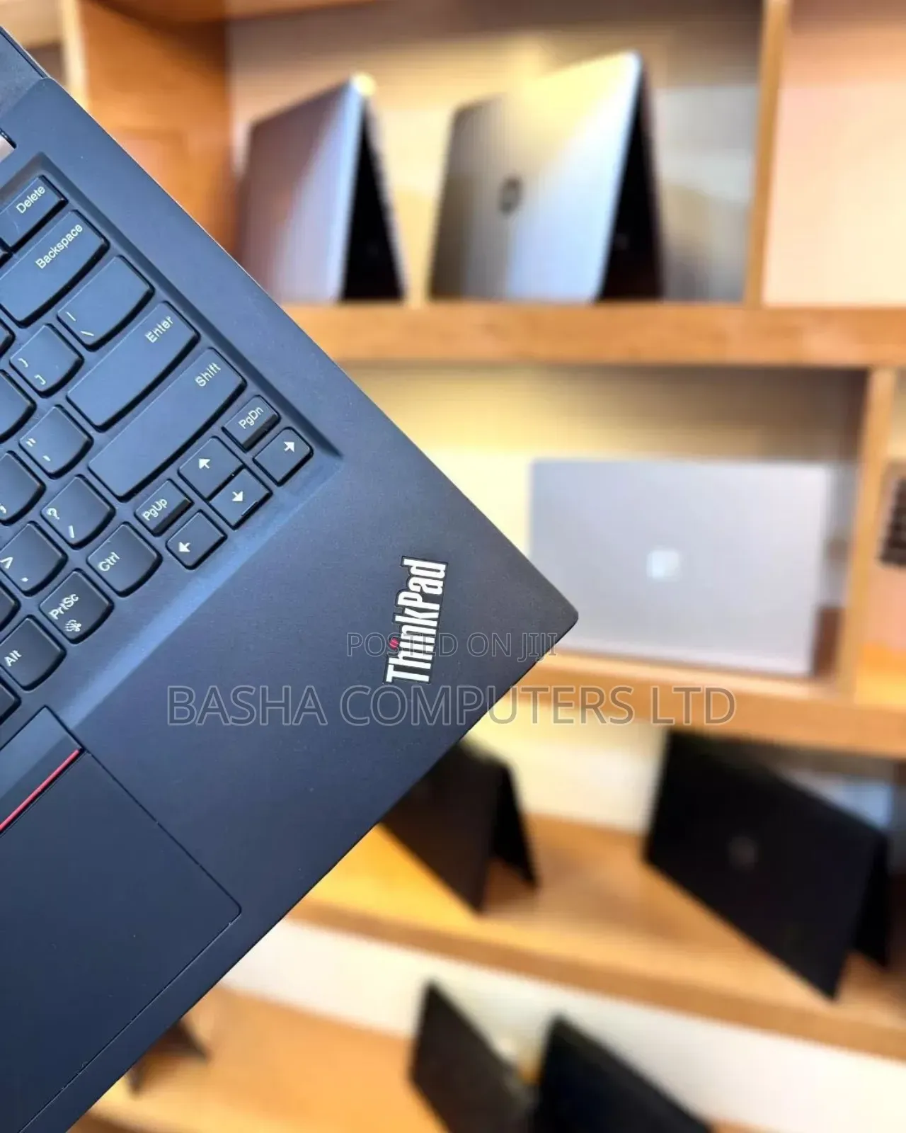 New Laptop Lenovo ThinkPad T490s 8GB Intel Core i7 SSHD+SSD 512GB