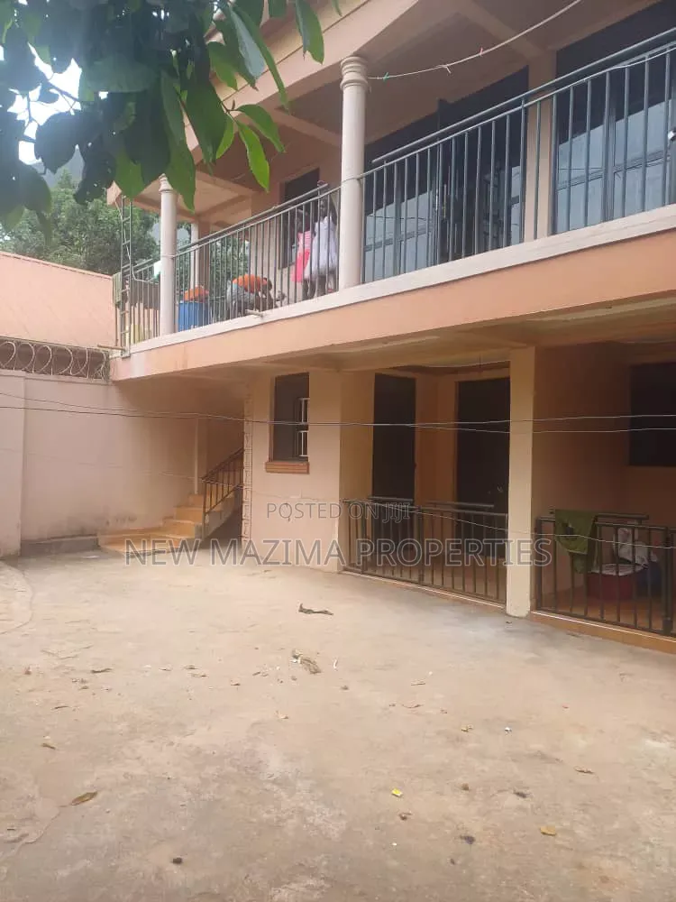 5bdrm Block of Flats in Seguku, Central Division for sale